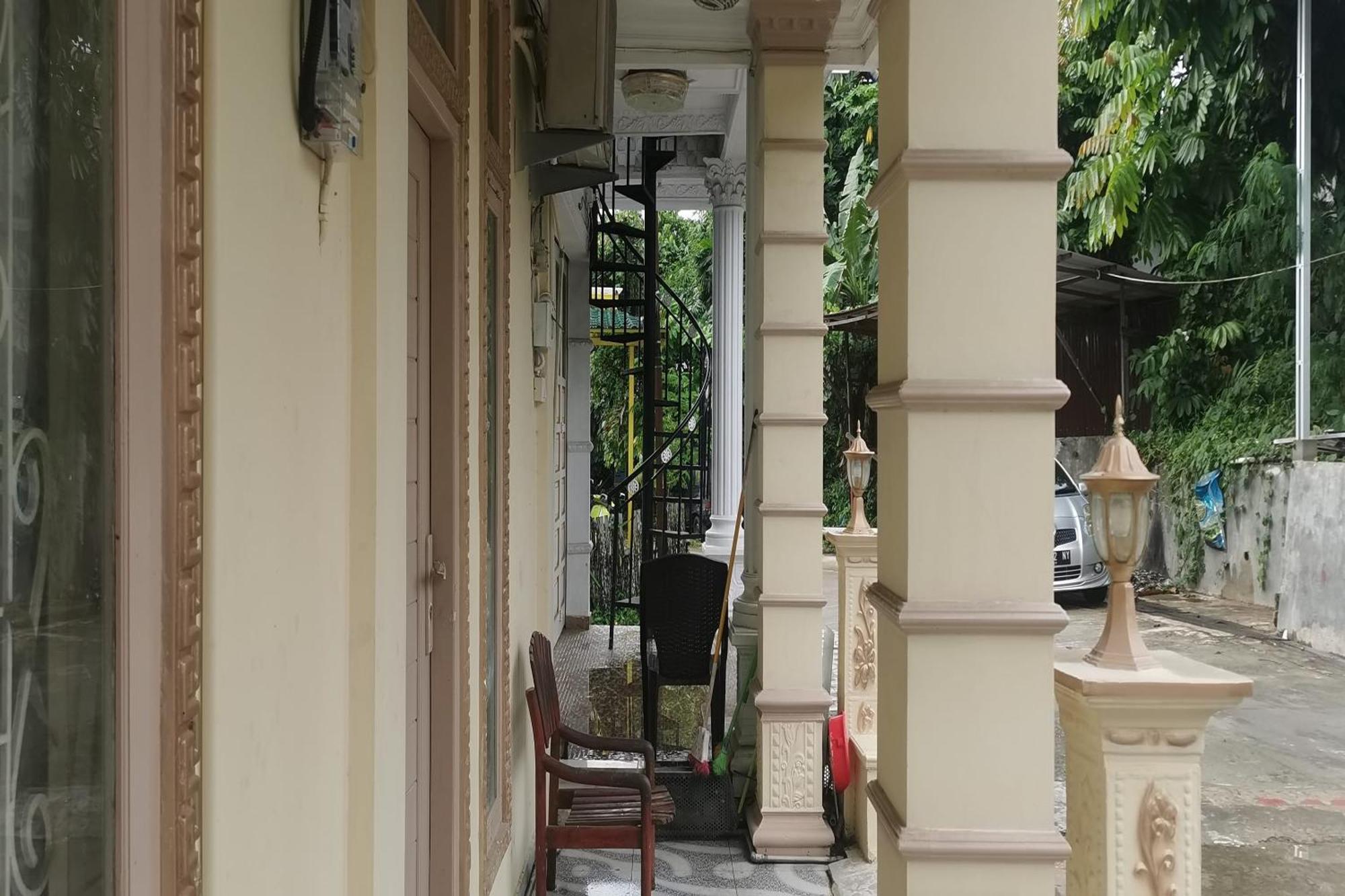 Hotel Oyo 94078 Azzahra Syariah