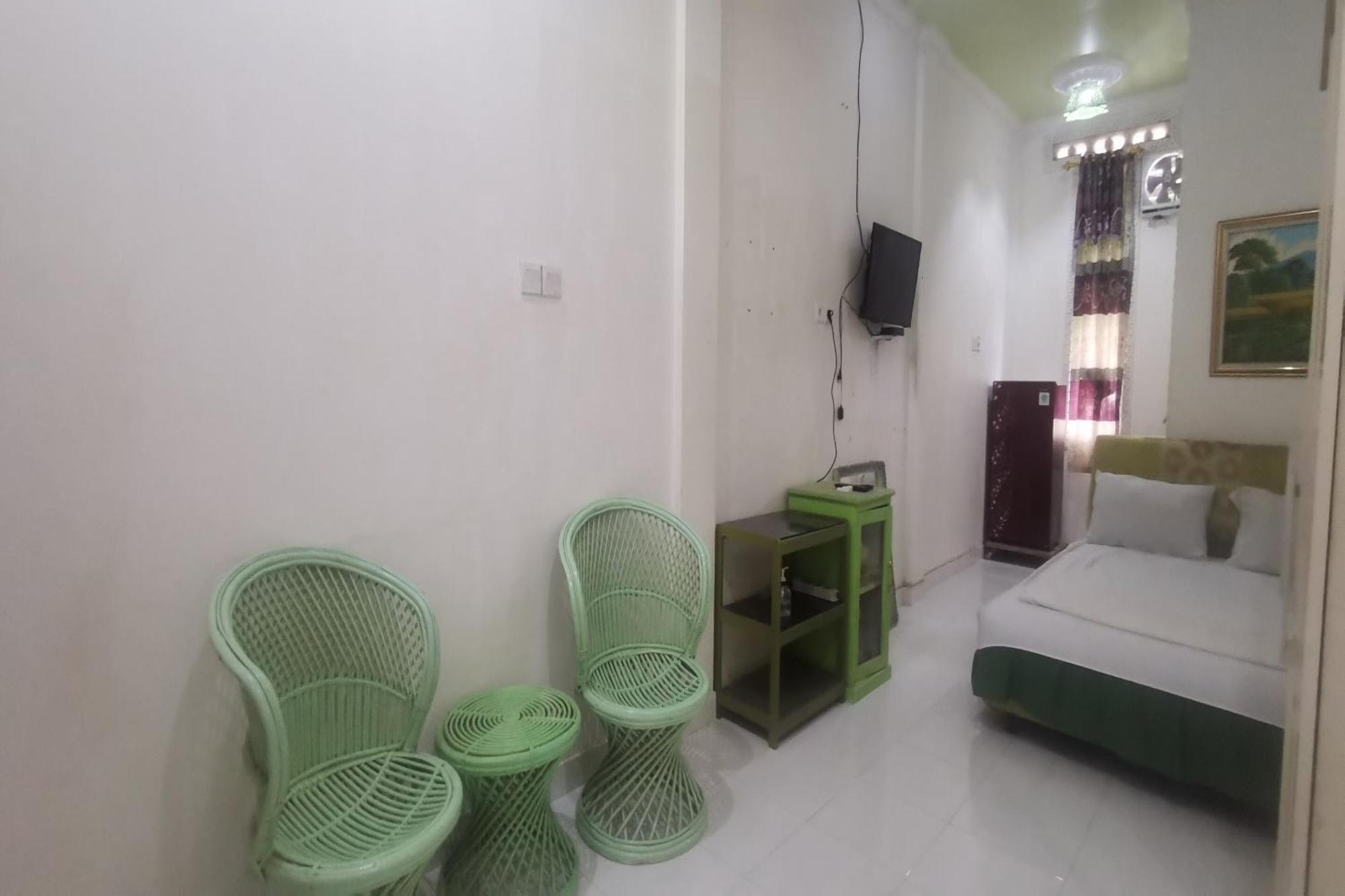 Hotel Oyo 94078 Azzahra Syariah 2*